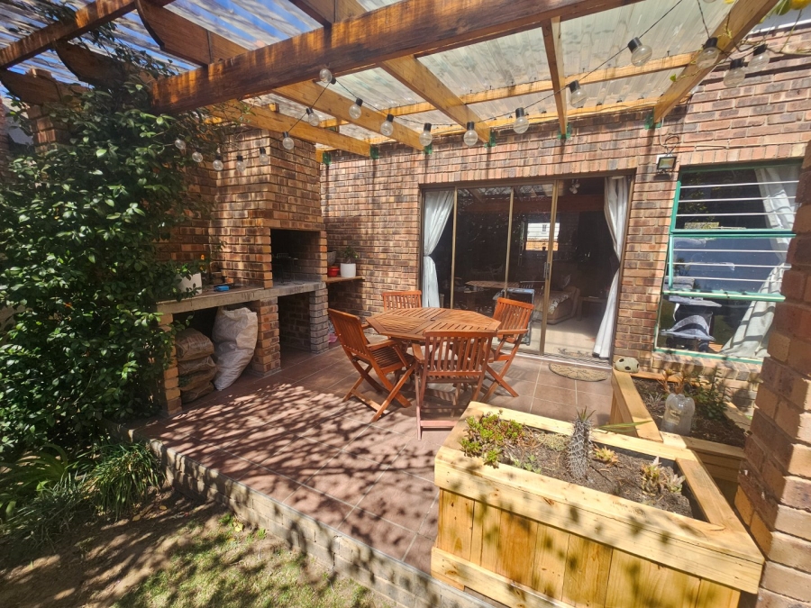 4 Bedroom Property for Sale in La Provance Free State